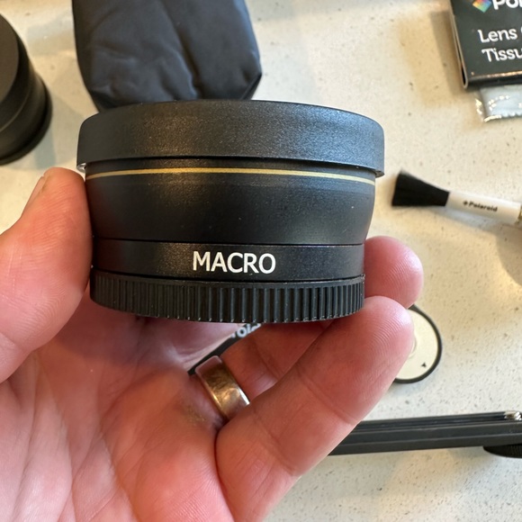 Polaroid Digital camera starter kit, filters, filter adapters, flash kit, etc. - Picture 12 of 12